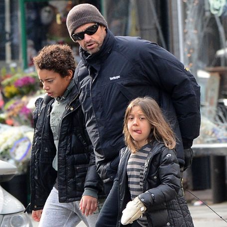 Hugh Jackman with his son & daughter